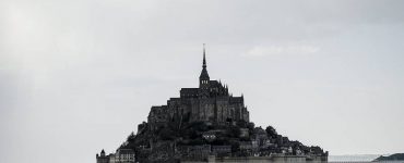 Le Mont-Saint-Michel bientôt dans les mains des cathos identitaires