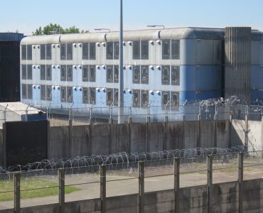 Yvelines. Mantes-la-Jolie : il promet le pire aux policiers qui l'arrêtent