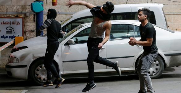 Israël déclare l’état d’urgence à Lod, ville judéo-arabe “au bord de la guerre civile”