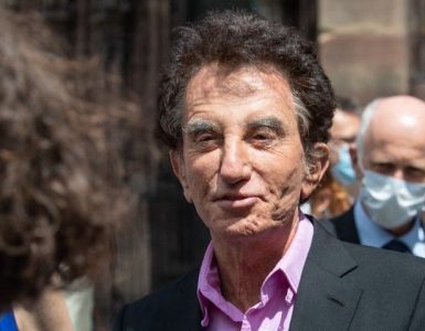 Tribune pro-pédophilie : au tribunal, Jack Lang en prend pour son grade