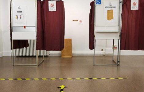 EN DIRECT - Élections régionales et départementales : les bureaux de vote ont ouvert