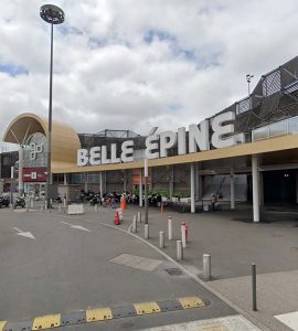 Thiais : Une femme de 92 ans traînée par terre pour ses deux colliers, deux hommes interpellés