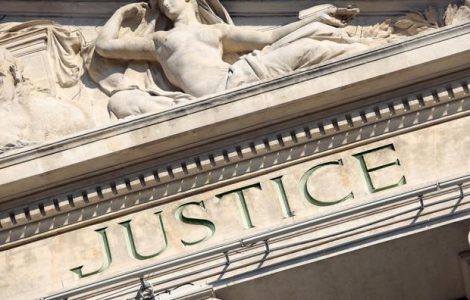 Belgique : il séduit une femme, lui vole de l'argent et l'incite à empoisonner son mari