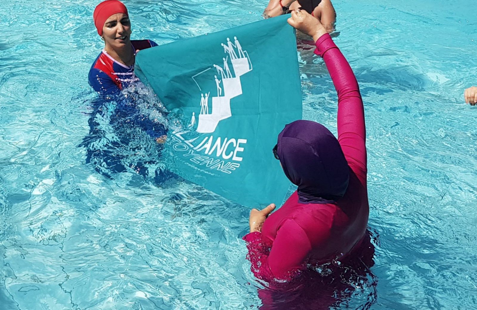 Burkini Dans Les Piscines De Grenoble Que Dit La Loi En France My Xxx Hot Girl