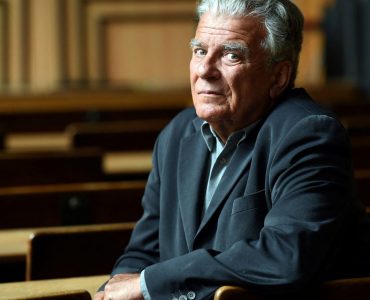 Affaire Olivier Duhamel : l'enquête pour "viols sur mineur" classée sans suite par le parquet de Paris "en raison de la prescription"