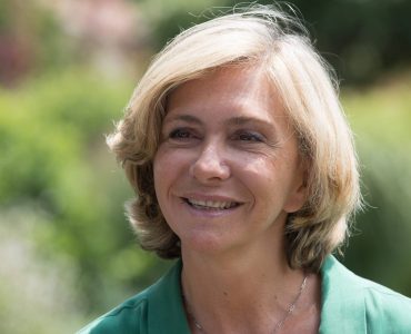 "L’immigration incontrôlée peut disloquer un pays": ce que propose Valérie Pécresse