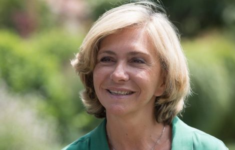 "L’immigration incontrôlée peut disloquer un pays": ce que propose Valérie Pécresse