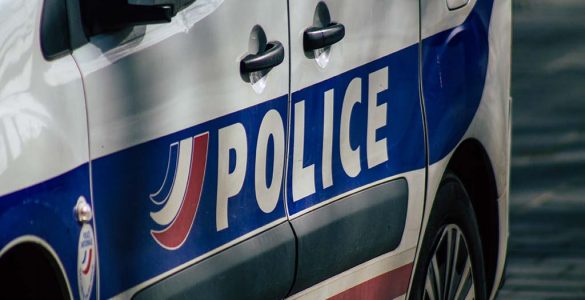 Givors : Il filme deux ados qui s’embrassent et exige une relation sexuelle pour ne pas diffuser la vidéo