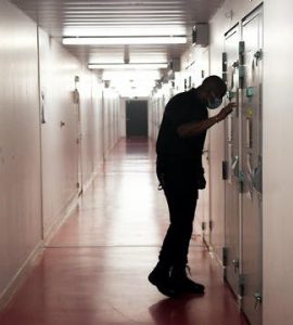 Sondage : 88% des Français favorables à l'expulsion des condamnés étrangers à la fin de leur peine en France