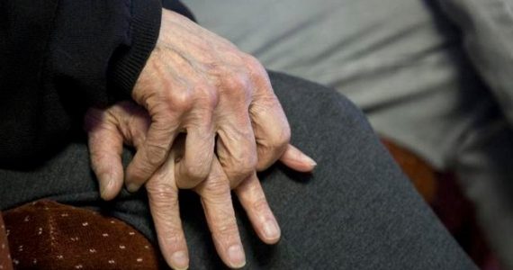 Un demi-million de seniors en situation de «mort sociale», selon une étude