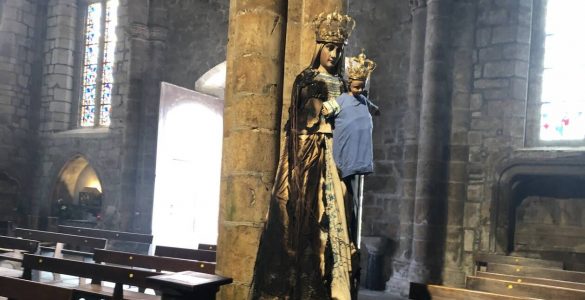 Statue de la Vierge dégradée par un feu à la basilique de Guingamp : « Un incendie volontaire »