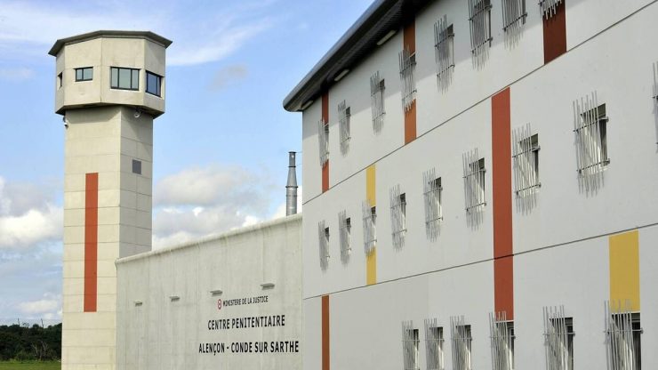 Prise d’otages en cours à la prison d’Alençon-Condé : deux surveillants retenus par un détenu