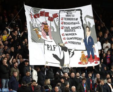 La police ouvre une enquête sur une banderole contre le propriétaire saoudien de Newcastle