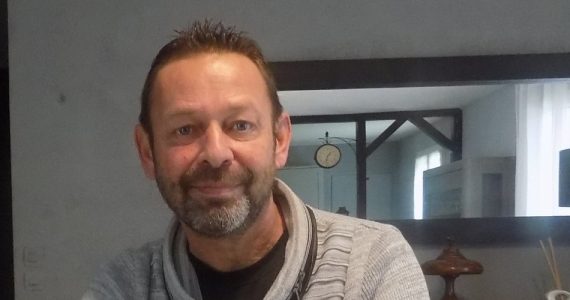 Tarn : privé de son allocation aux adultes handicapés, il se nourrit avec les croquettes de son chien