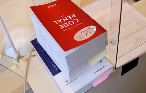 Aude : "Je ne reconnais pas l'avoir frappé, mais c'est possible !"