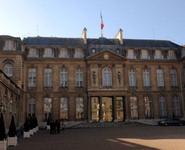 Présidentielle 2022 : Emmanuel Macron en tête des intentions de vote au 1er tour, Éric Zemmour talonne Marine Le Pen pour la deuxième place, selon notre sondage