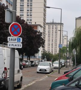 Tours : un homme de 19 ans tabassé à coups de batte et de machette