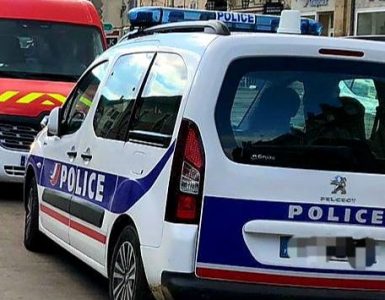 Deux policiers agressés et blessés par un client dans un centre commercial de Mérignac