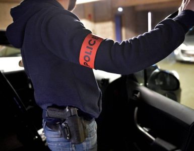 Trois véhicules de police percutés volontairement en moins de 24 heures à Nantes
