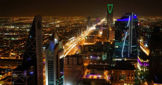 Arabie saoudite, Qatar, Emirats… Macron va annoncer de gros contrats, espoirs sur le Rafale