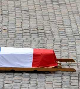 En rendant hommage à Hubert Germain et Joséphine Baker, Emmanuel Macron entend passer un message contre l’extrême droite
