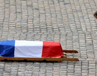En rendant hommage à Hubert Germain et Joséphine Baker, Emmanuel Macron entend passer un message contre l’extrême droite