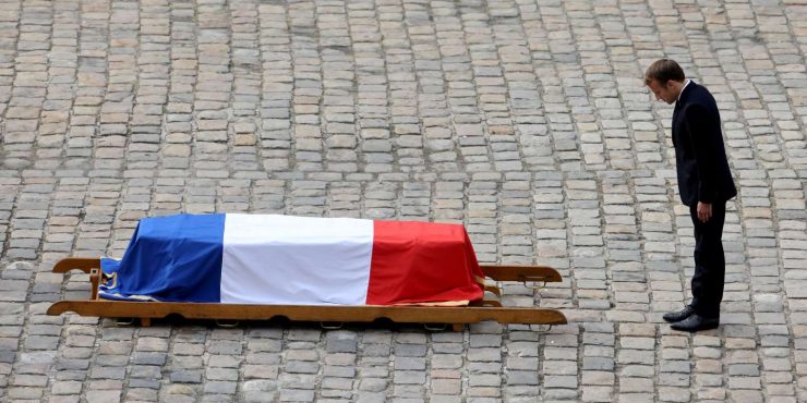 En rendant hommage à Hubert Germain et Joséphine Baker, Emmanuel Macron entend passer un message contre l’extrême droite
