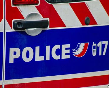 Villeurbanne : Il exhibe une machette devant une école israélite et hurle «sales juifs», un ado interpellé