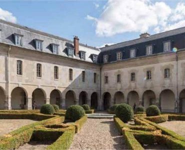 INFO OUEST-FRANCE. La France voudrait vendre aux Émirats un bâtiment de l’Armée à Versailles