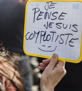 Les 10-15 ans majoritairement séduits par les théories du complot, selon une étude