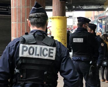 Quatre adolescents agressés au couteau et à la batte de baseball par une bande rivale devant le lycée d'Ermont