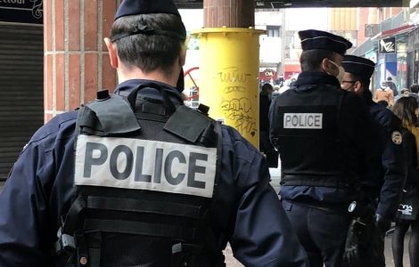 Quatre adolescents agressés au couteau et à la batte de baseball par une bande rivale devant le lycée d'Ermont