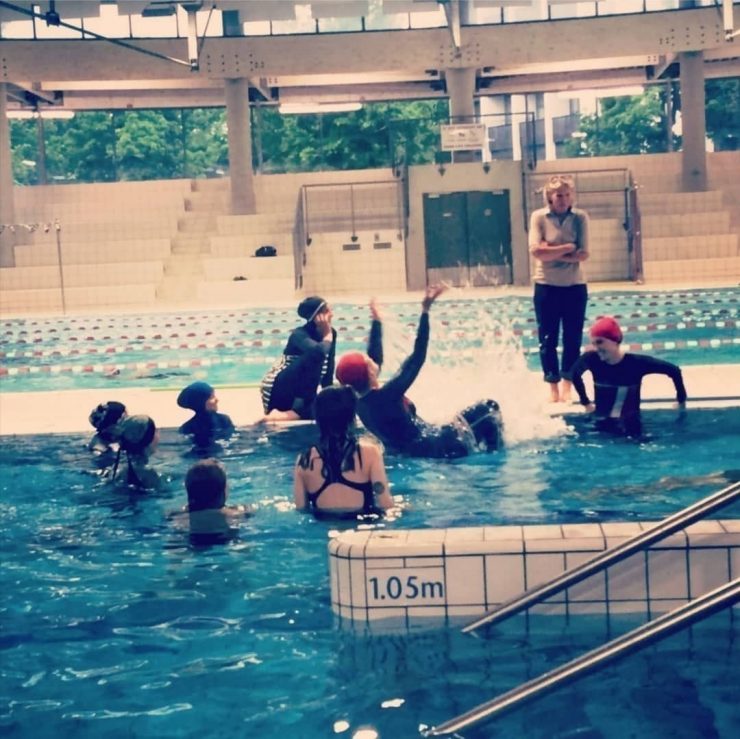Burkini à la piscine municipale : la Ville de Grenoble répond par "ni oui ni non"