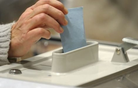 Bouches-du-Rhône: prison ferme pour un élu pour avoir tenté de saboter une élection