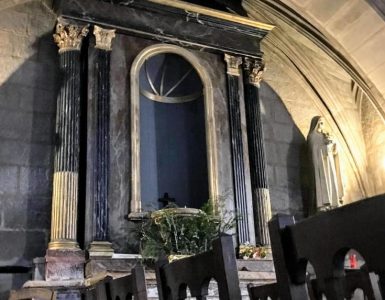 Poitiers : une statue du Christ victime de vandalisme à l'église Saint-Porchaire