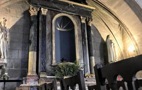 Poitiers : une statue du Christ victime de vandalisme à l'église Saint-Porchaire