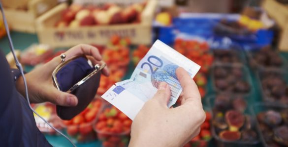 Témoignage. Pouvoir d'achat : la "galère" d'une maman célibataire, entre intérim et chômage