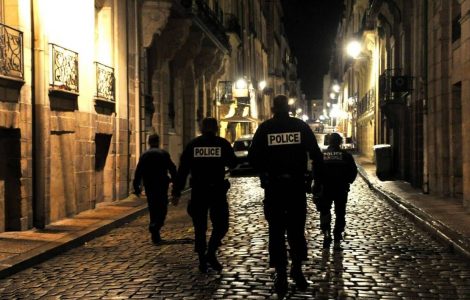 Nantes. Agressé au couteau après s’être opposé au vol du téléphone de son amie
