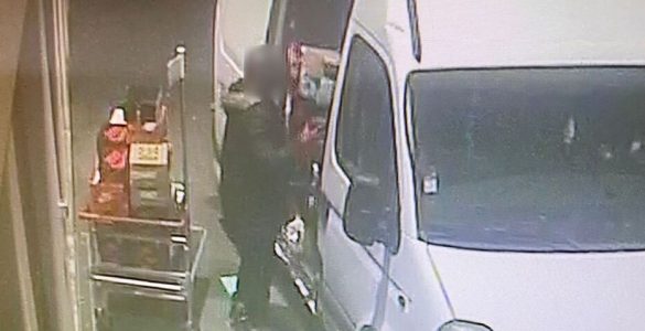 Essonne : il se fait voler 600 000 euros de baskets de luxe, elles sont mises en vente par... un influenceur