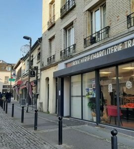 À Orly, la nouvelle boucherie halal n’est pas du goût de la mairie : «La ville préférerait un magasin fermé ?»