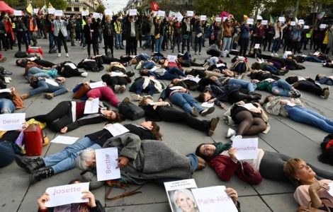 Une accusation de transphobie divise les féministes