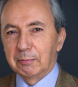Bruno Mégret : "Je soutiens Eric Zemmour" pour "une victoire de la vraie droite"