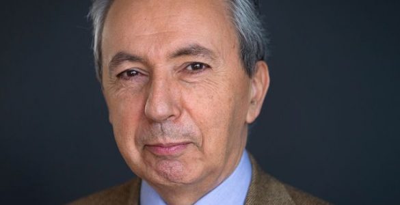 Bruno Mégret : "Je soutiens Eric Zemmour" pour "une victoire de la vraie droite"