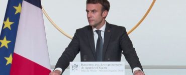 Vidéo Guerre d'Algérie : le "massacre" de la rue d'Isly, à Alger en 1962, est "impardonnable pour la République", déclare Emmanuel Macron
