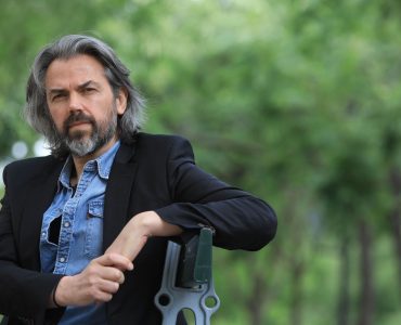 Présidentielle : le militant écologique Aymeric Caron rejoint Jean-Luc Mélenchon
