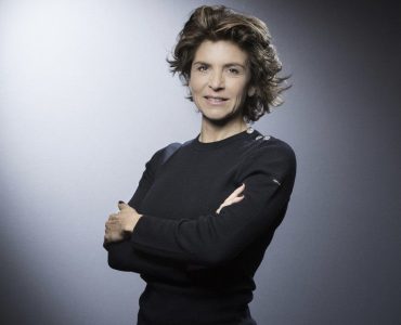 Quand Anne Nivat dénonce la précarité… en utilisant une journaliste précaire