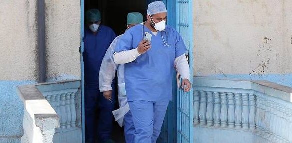 Que cache l’ampleur des départs de médecins algériens vers la France ?