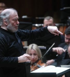 Le chef d'orchestre russe Valery Gergiev écarté par la Philharmonie de Paris