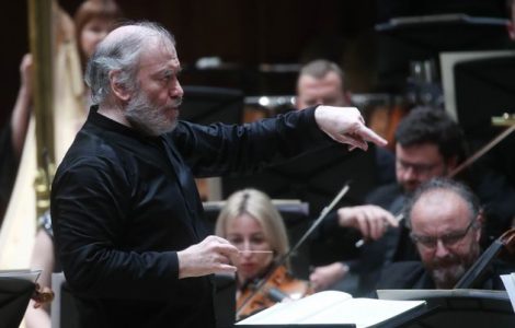 Le chef d'orchestre russe Valery Gergiev écarté par la Philharmonie de Paris