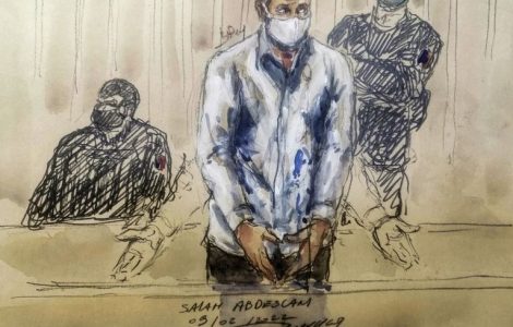 Procès du 13-Novembre : Salah Abdeslam réitère son allégeance à Daesh et rappelle qu'il n'a "tué personne"